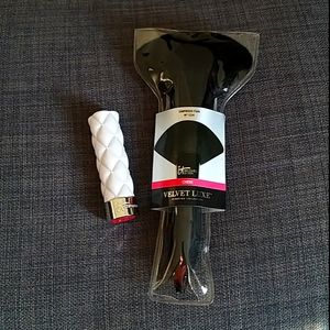 Luxury Velvet cheek brush